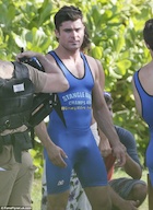 Zac Efron : zac-efron-1482801469.jpg