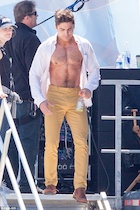 Zac Efron : zac-efron-1485115695.jpg