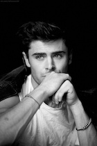 Zac Efron : zac-efron-1490398201.jpg