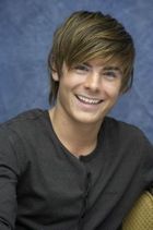 Zac Efron : zac_efron_1185567884.jpg