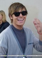 Zac Efron : zac_efron_1199817421.jpg