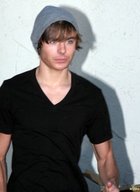 Zac Efron : zac_efron_1200791851.jpg