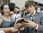 Zac Efron : zac_efron_1217561304.jpg