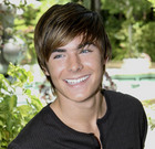 Zac Efron : zac_efron_1217708699.jpg