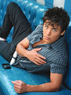 Zac Efron : zac_efron_1220787376.jpg