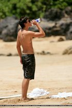 Zac Efron : zac_efron_1220966611.jpg