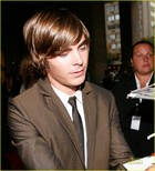 Zac Efron : zac_efron_1221701346.jpg