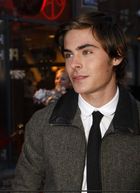 Zac Efron : zac_efron_1223278263.jpg