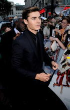 Zac Efron : zac_efron_1223681457.jpg