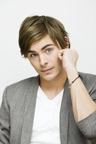 Zac Efron : zac_efron_1224161911.jpg