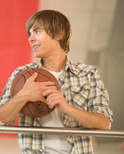 Zac Efron : zac_efron_1225210396.jpg