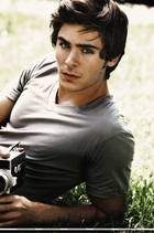 Zac Efron : zac_efron_1226019783.jpg