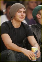 Zac Efron : zac_efron_1236216854.jpg