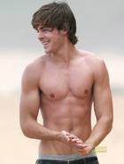 Zac Efron : zac_efron_1237492201.jpg