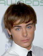 Zac Efron : zac_efron_1243569650.jpg