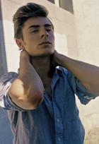 Zac Efron : zac_efron_1245384098.jpg