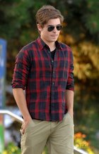 Zac Efron : zac_efron_1248388435.jpg