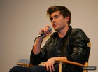 Zac Efron : zac_efron_1262205369.jpg