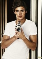 Zac Efron : zac_efron_1262979111.jpg