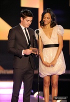 Zac Efron : zac_efron_1263700408.jpg