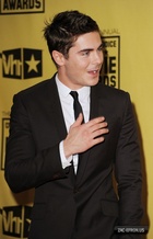 Zac Efron : zac_efron_1263700410.jpg