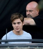 Zac Efron : zac_efron_1267149740.jpg