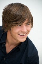 Zac Efron : zac_efron_1267826312.jpg