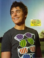 Zac Efron : zac_efron_1270111100.jpg