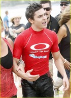 Zac Efron : zac_efron_1270140607.jpg