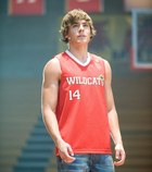 Zac Efron : zac_efron_1270659042.jpg