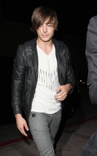 Zac Efron : zac_efron_1272829790.jpg