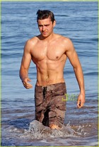 Zac Efron : zac_efron_1276530723.jpg