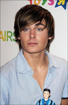 Zac Efron : zac_efron_1280107328.jpg