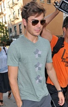 Zac Efron : zac_efron_1281060119.jpg