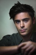 Zac Efron : zac_efron_1281119307.jpg