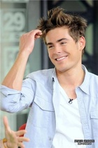 Zac Efron : zac_efron_1281640873.jpg