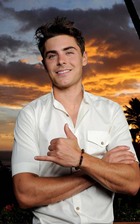 Zac Efron : zac_efron_1288451319.jpg