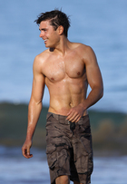 Zac Efron : zac_efron_1291781353.jpg