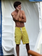 Zac Efron : zac_efron_1291782602.jpg