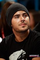 Zac Efron : zac_efron_1292091793.jpg