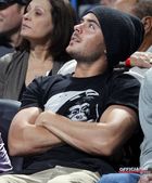 Zac Efron : zac_efron_1292098548.jpg