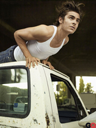 Zac Efron : zac_efron_1294333920.jpg