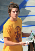 Zac Efron : zac_efron_1294334131.jpg