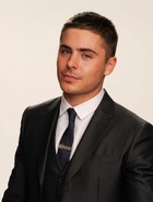 Zac Efron : zac_efron_1294510741.jpg