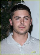 Zac Efron : zac_efron_1294761223.jpg