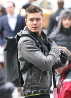 Zac Efron : zac_efron_1298753087.jpg