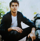 Zac Efron : zac_efron_1299256130.jpg