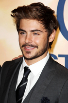 Zac Efron : zac_efron_1300285346.jpg