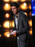 Zac Efron : zac_efron_1300286830.jpg