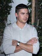 Zac Efron : zac_efron_1300288198.jpg